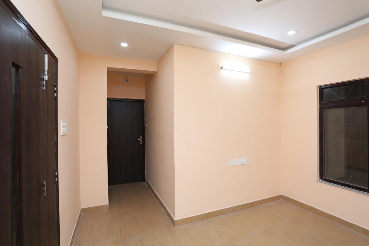 Oyo 17376 Happy Spring Inn Kolkata Exterior photo